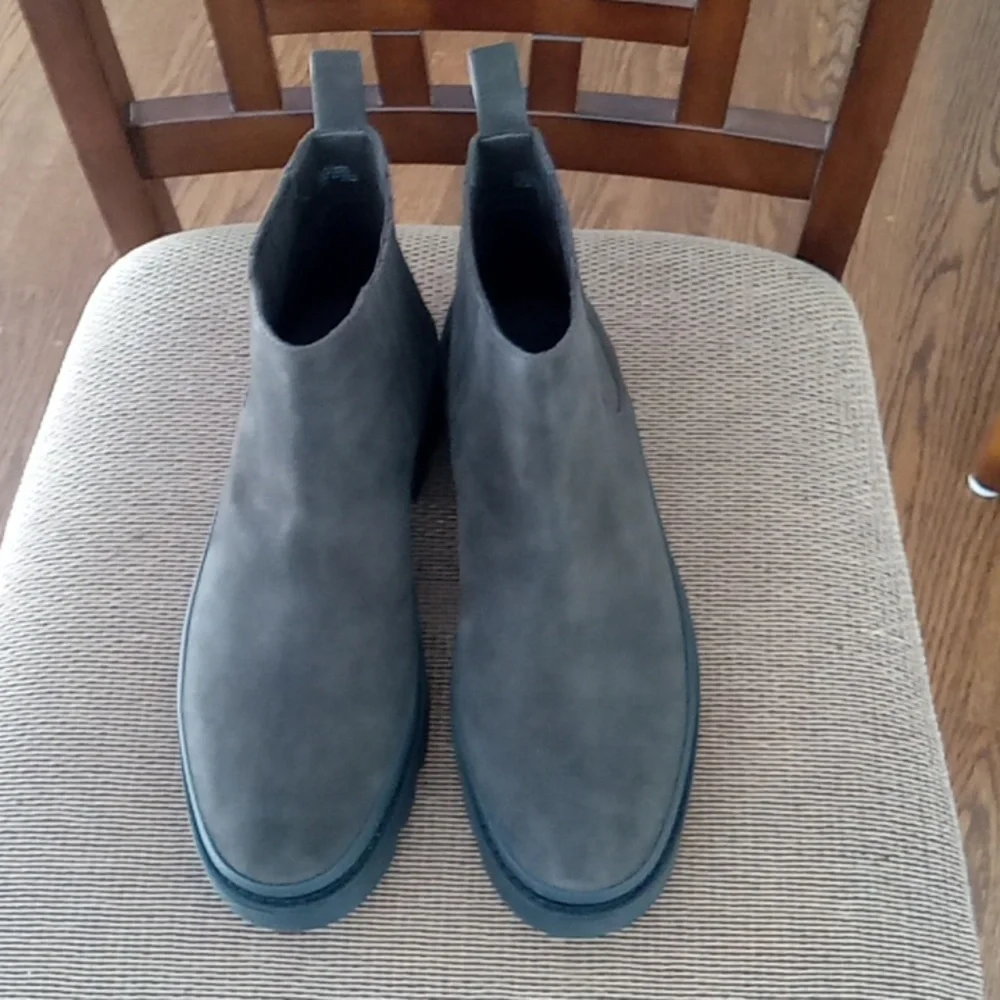 Michael Kors men's boots-NEW